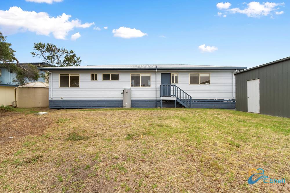 4 Toorak Avenue, Loch Sport, VIC 3851