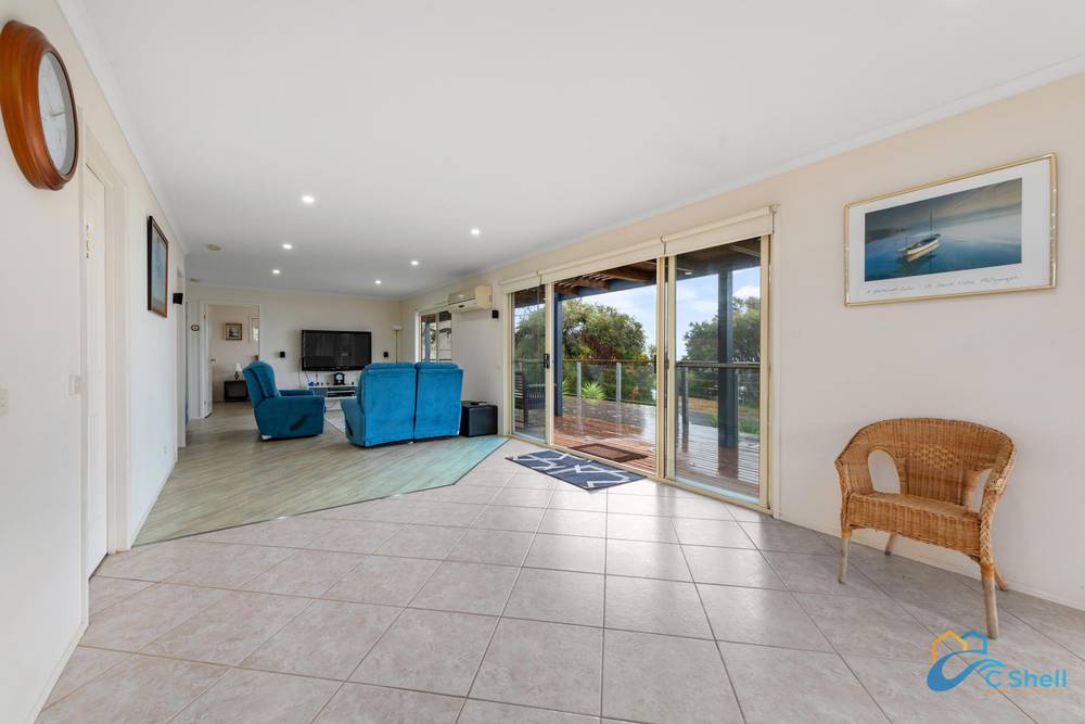 4 Toorak Avenue, Loch Sport, VIC 3851