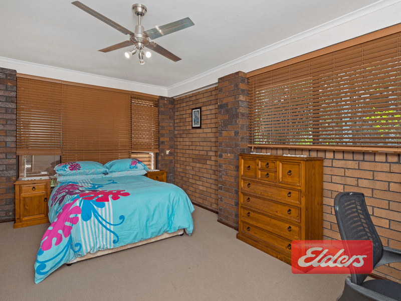 1 Kiewa Drive, LOGANHOLME, QLD 4129