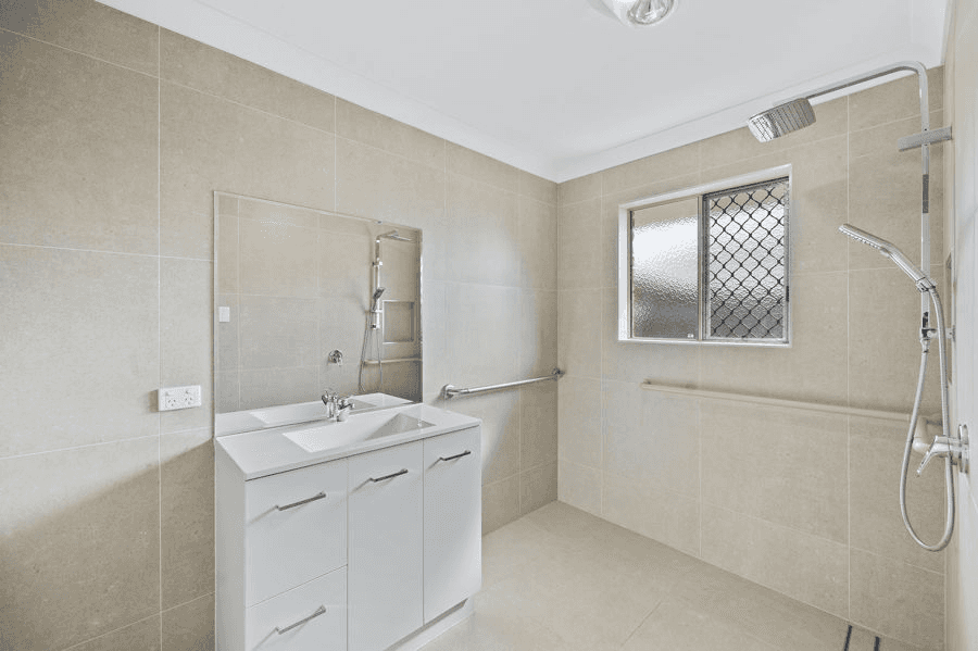 22 Discovery Street, FLINDERS VIEW, QLD 4305