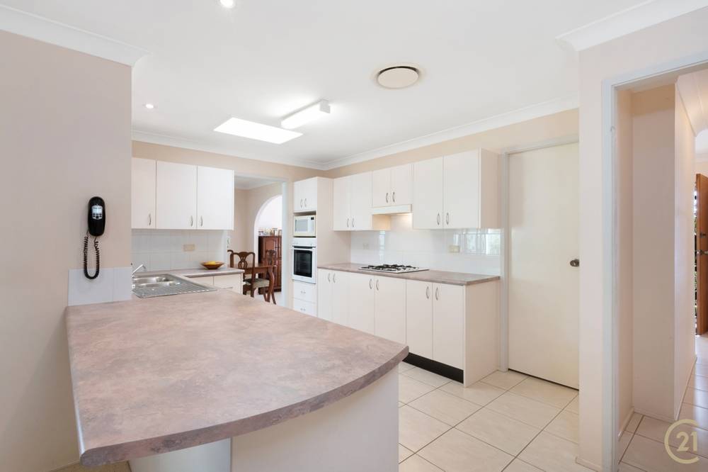 27 Greenlee Street, Green Point, NSW 2251