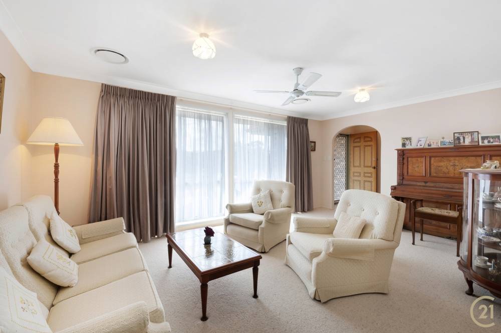 27 Greenlee Street, Green Point, NSW 2251