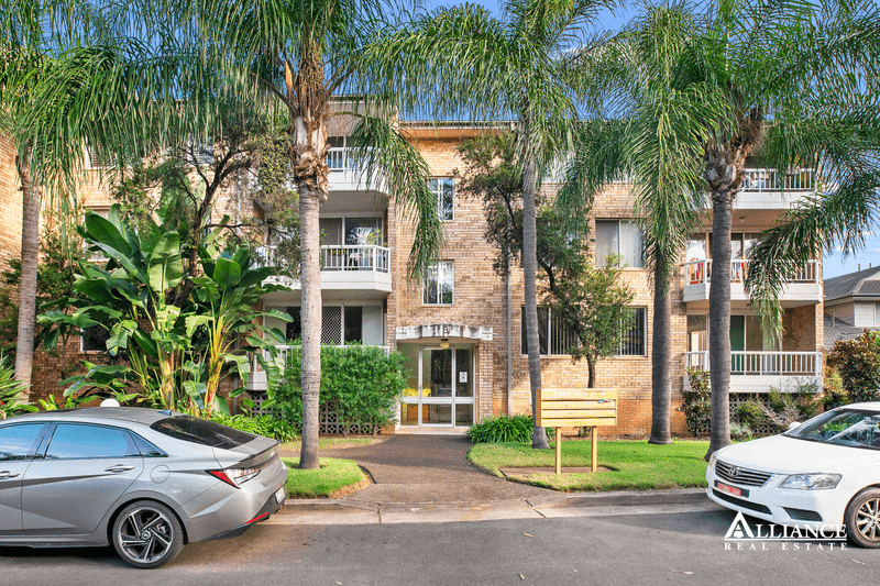 37/8 Mead Drive, Chipping Norton, NSW 2170