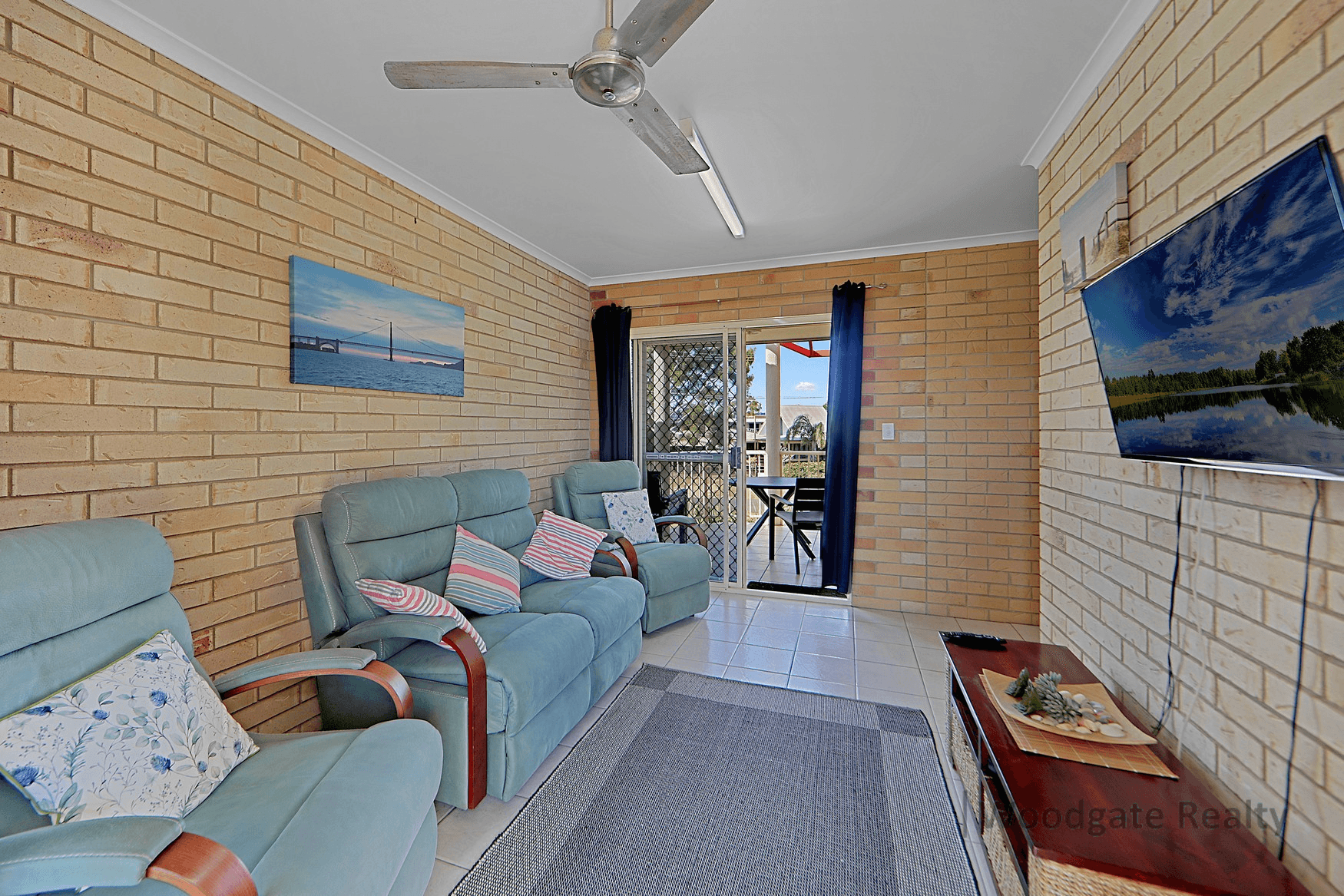 5/2 Poinciana Court, WOODGATE, QLD 4660