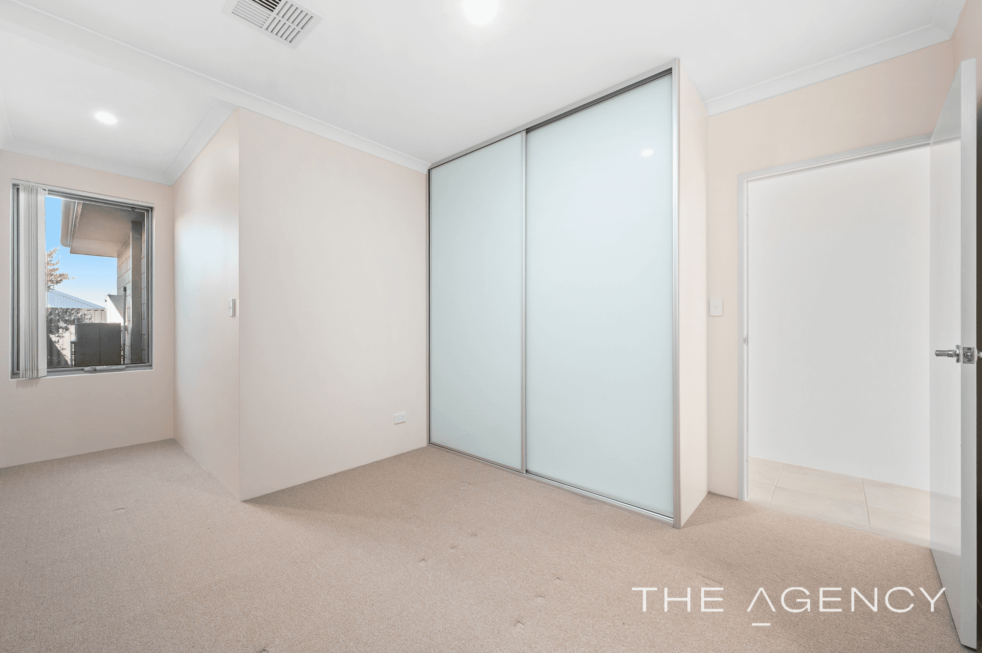 35 Citrine Street, Treeby, WA 6164