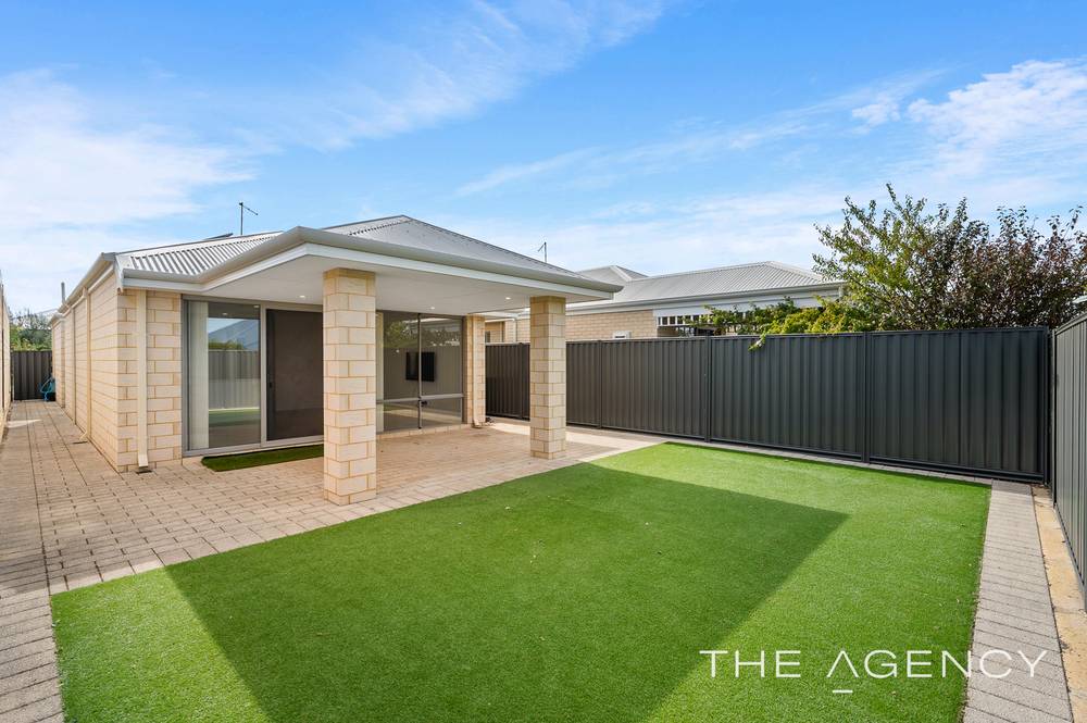 35 Citrine Street, Treeby, WA 6164