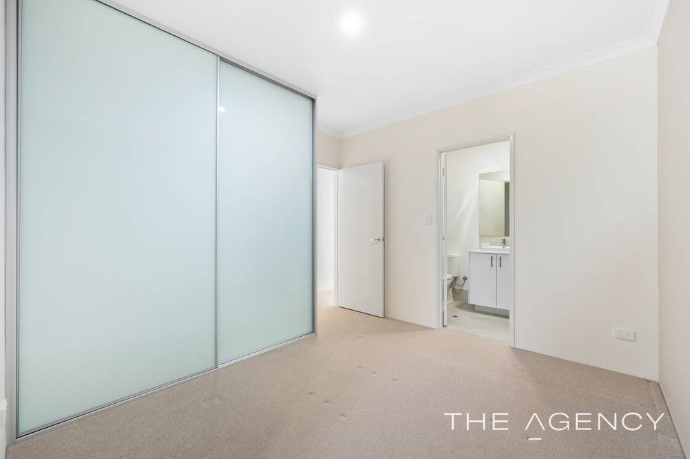 35 Citrine Street, Treeby, WA 6164