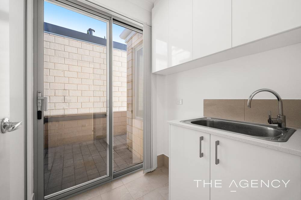 35 Citrine Street, Treeby, WA 6164