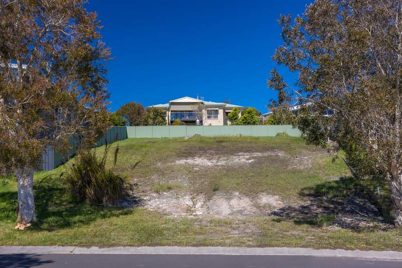 77 Golden Wattle Drive, ULLADULLA, NSW 2539