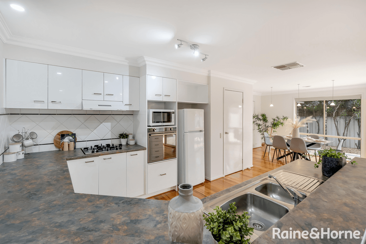 57 Creekwood Drive, CRAIGIEBURN, VIC 3064