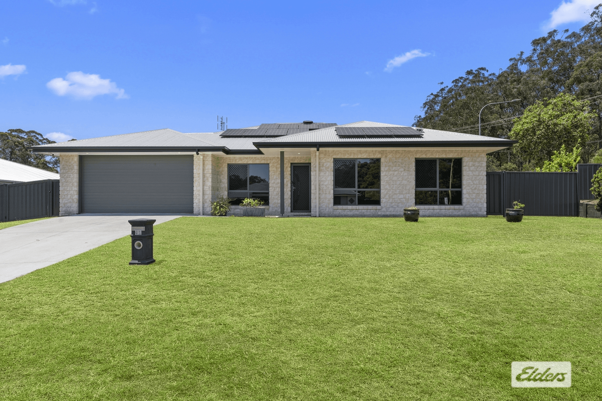 91 Windsor Street, Woodford, QLD 4514