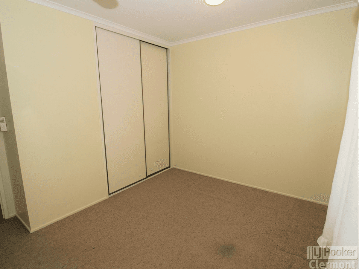 22 Collins Street, CLERMONT, QLD 4721