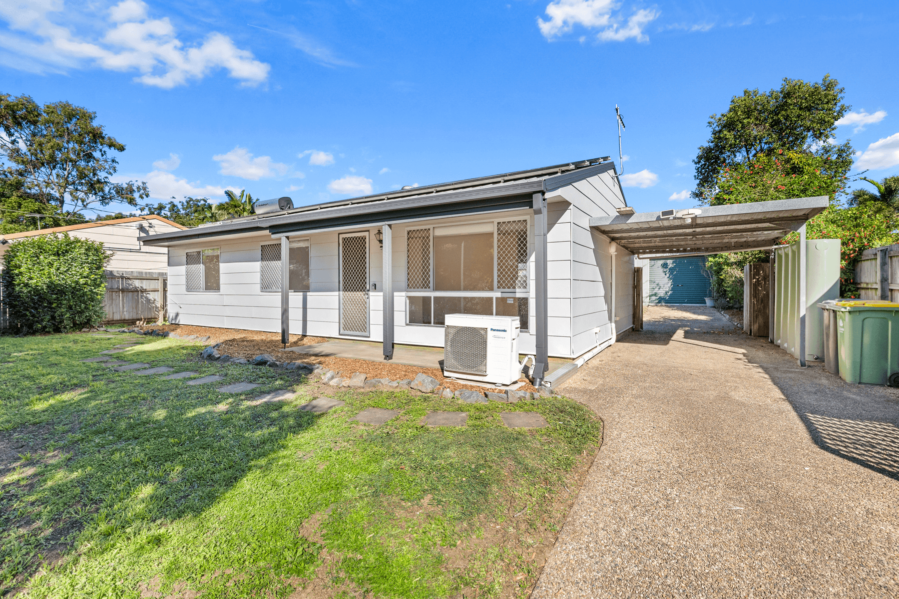 8 Yolla Street, EAGLEBY, QLD 4207