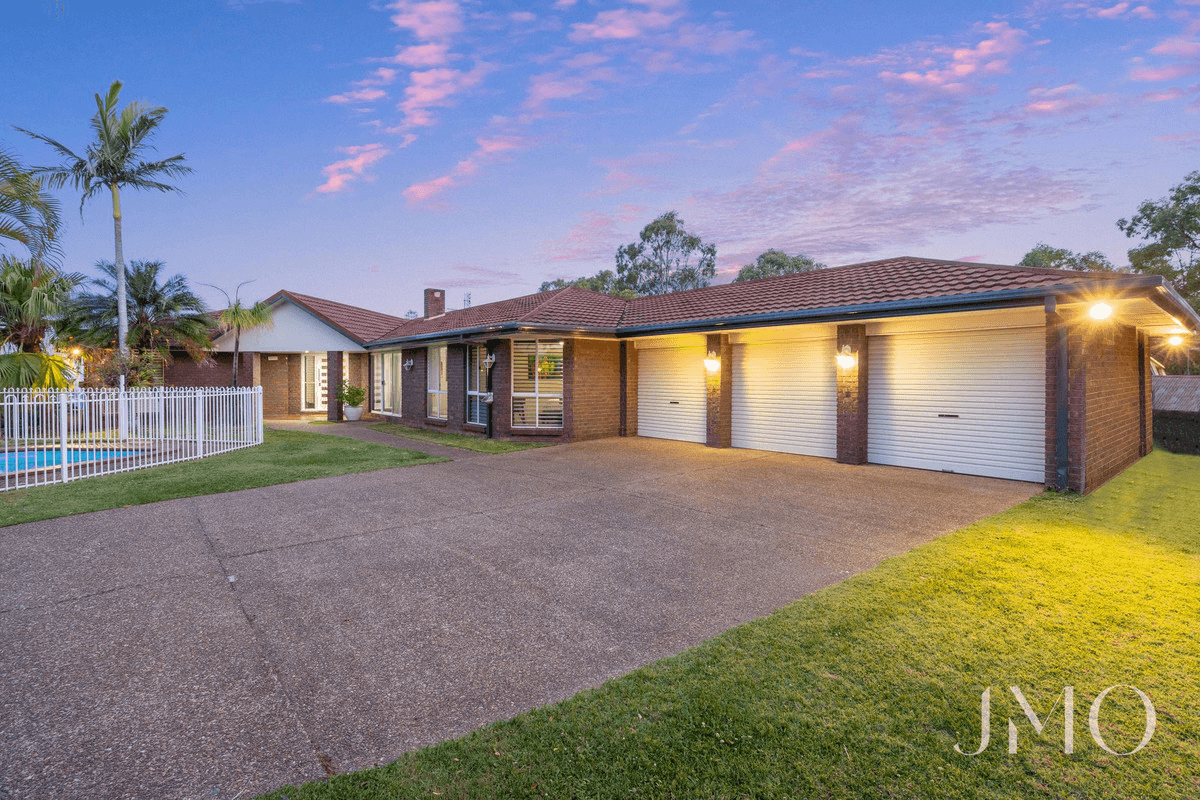 11 Kirk Outlook, Ormeau, QLD 4208