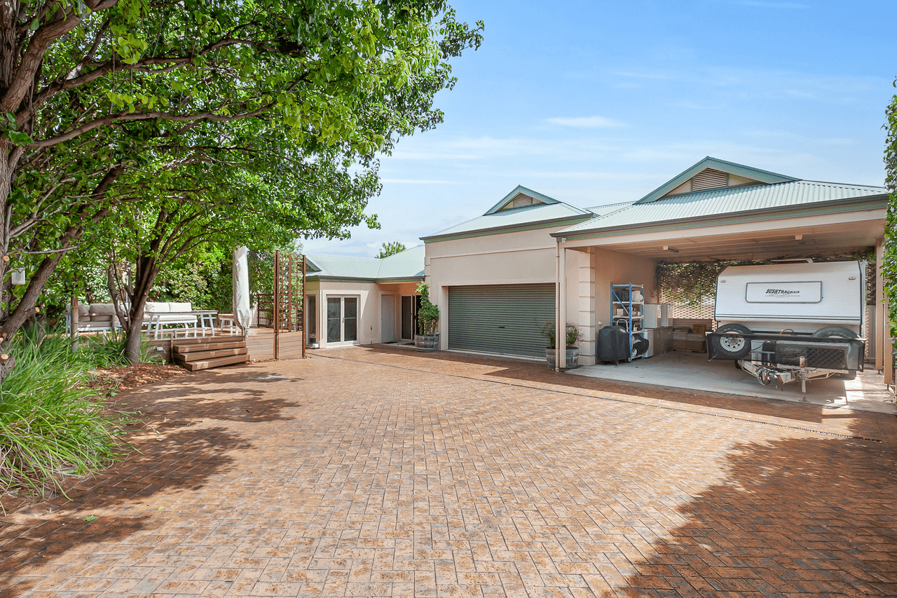 10 Graham Place, PROSPECT, SA 5082
