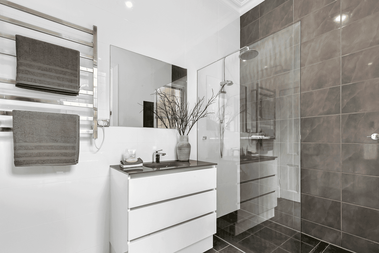 10 Graham Place, PROSPECT, SA 5082