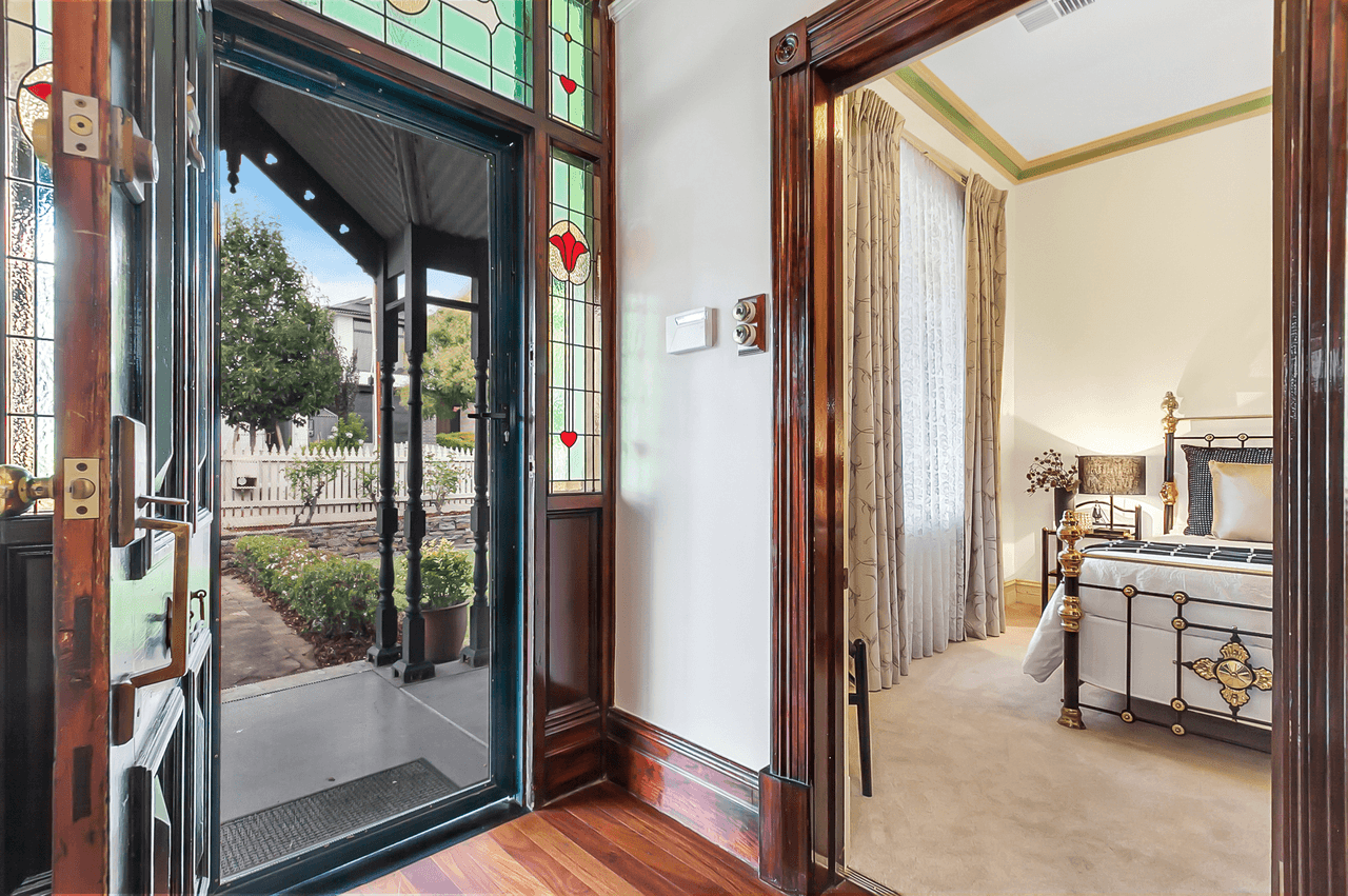 10 Graham Place, PROSPECT, SA 5082