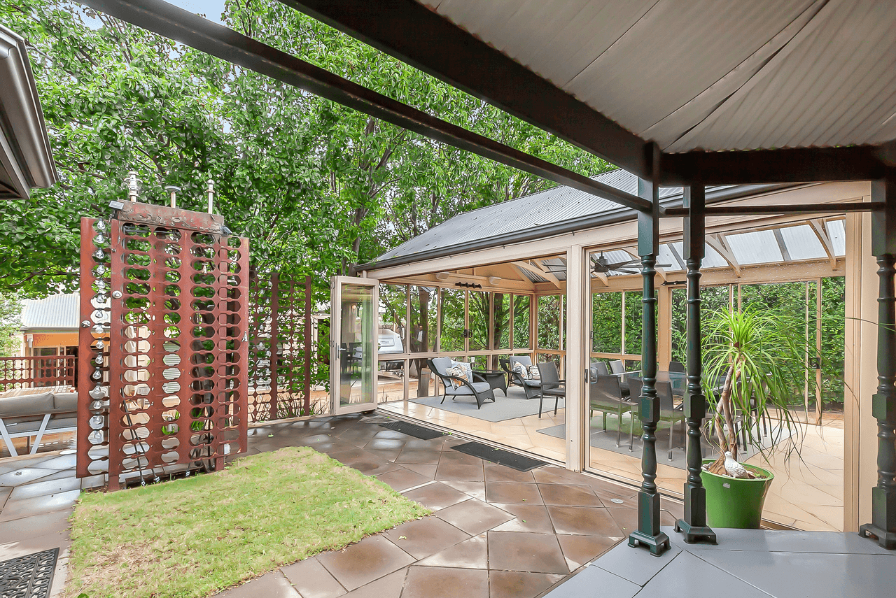 10 Graham Place, PROSPECT, SA 5082