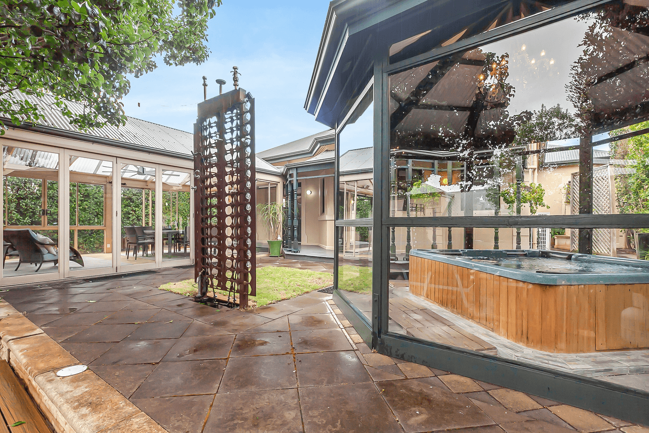 10 Graham Place, PROSPECT, SA 5082