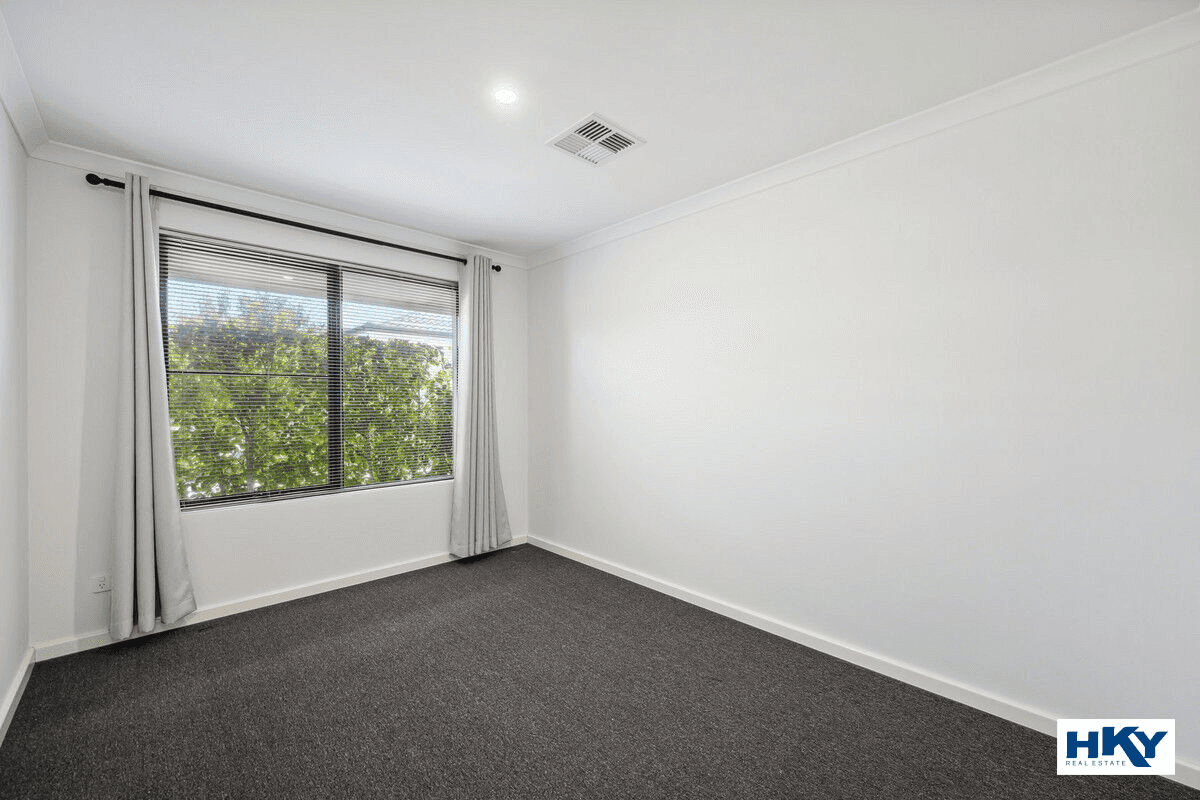 4/17 Sunridge Close, Caversham, WA 6055