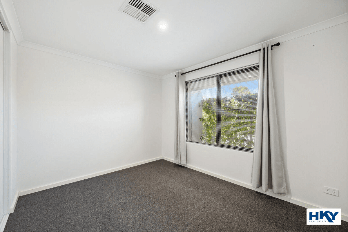 4/17 Sunridge Close, Caversham, WA 6055