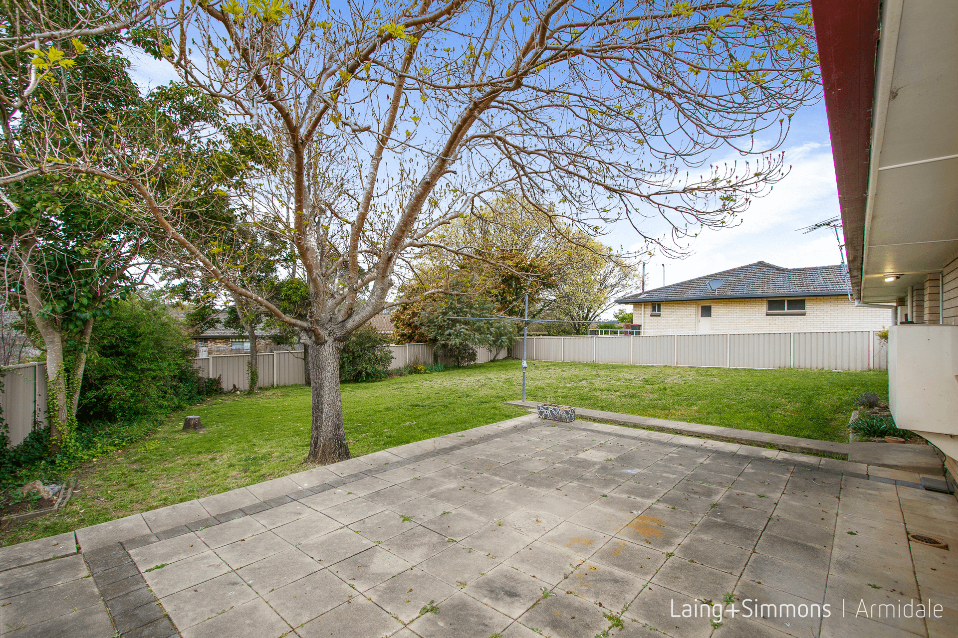 13 Chestnut Avenue, Armidale, NSW 2350