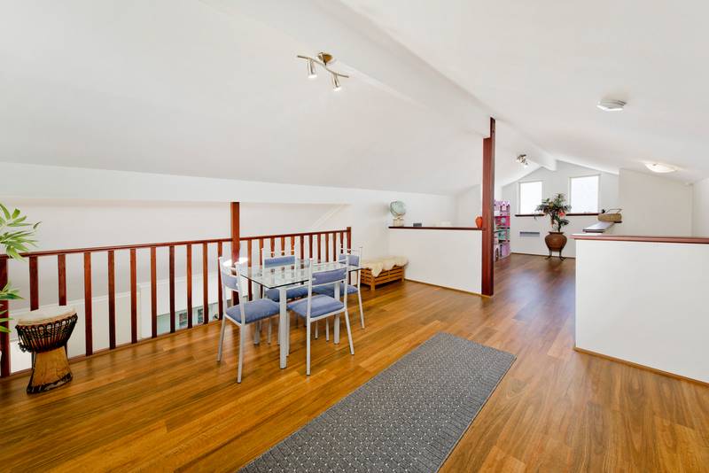 54 Delphine Avenue, DIANELLA, WA 6059