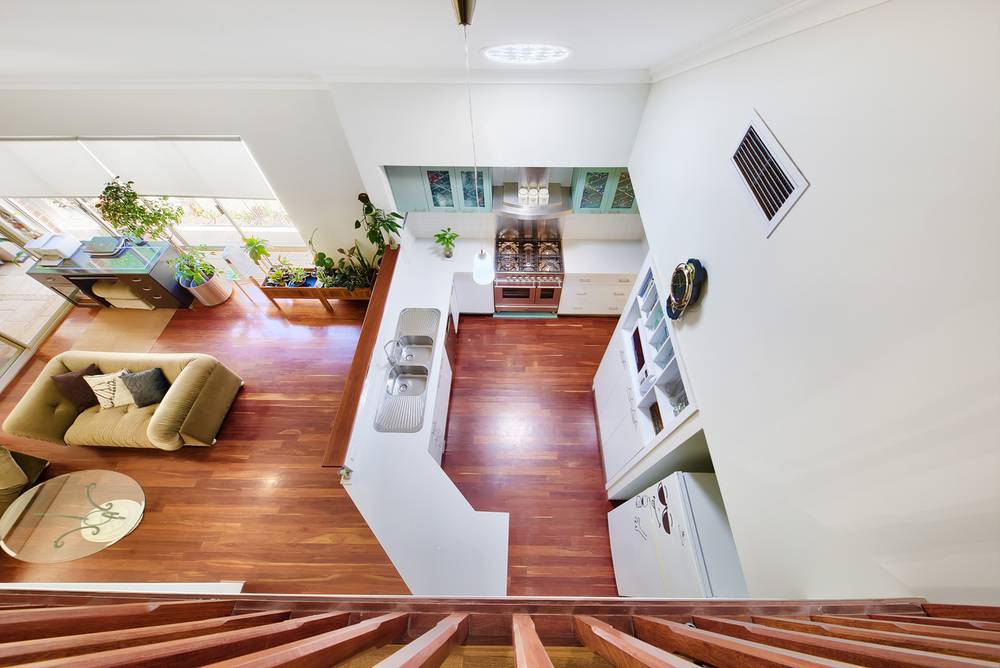 54 Delphine Avenue, DIANELLA, WA 6059