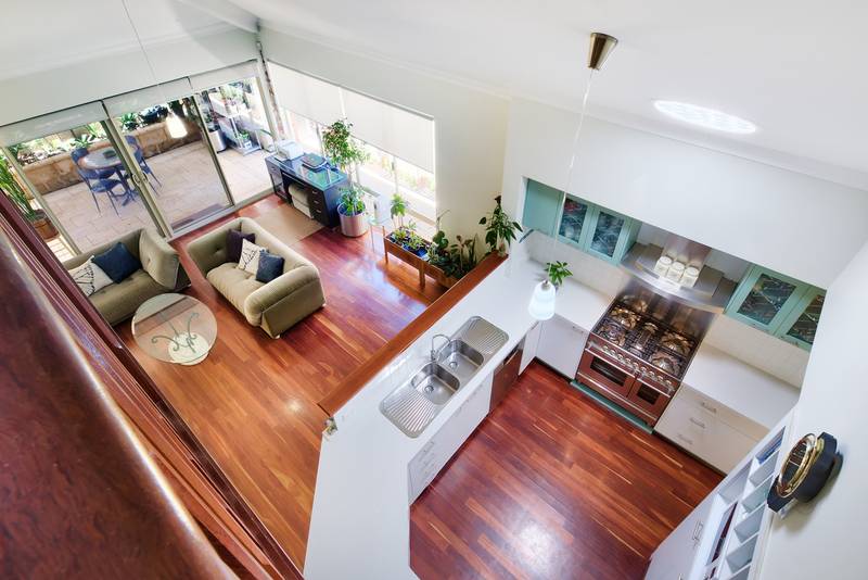 54 Delphine Avenue, DIANELLA, WA 6059