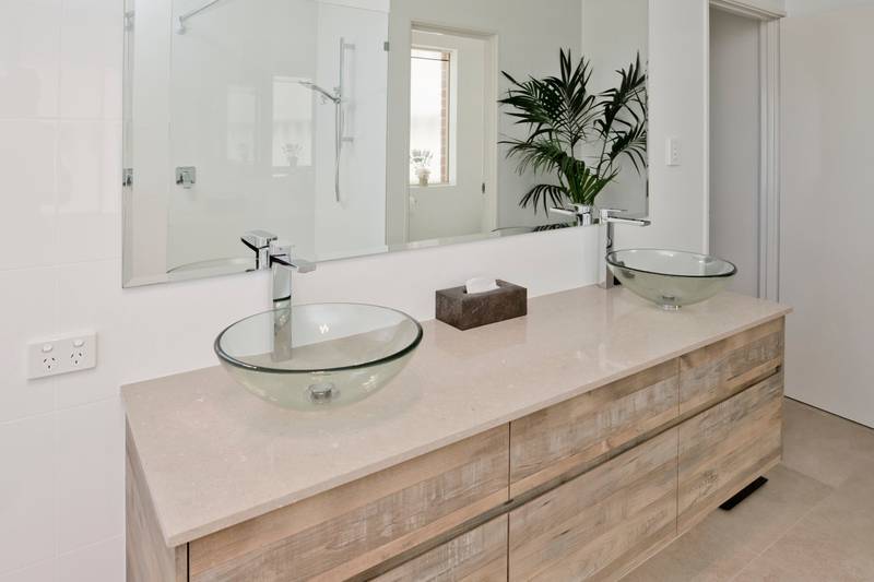 54 Delphine Avenue, DIANELLA, WA 6059