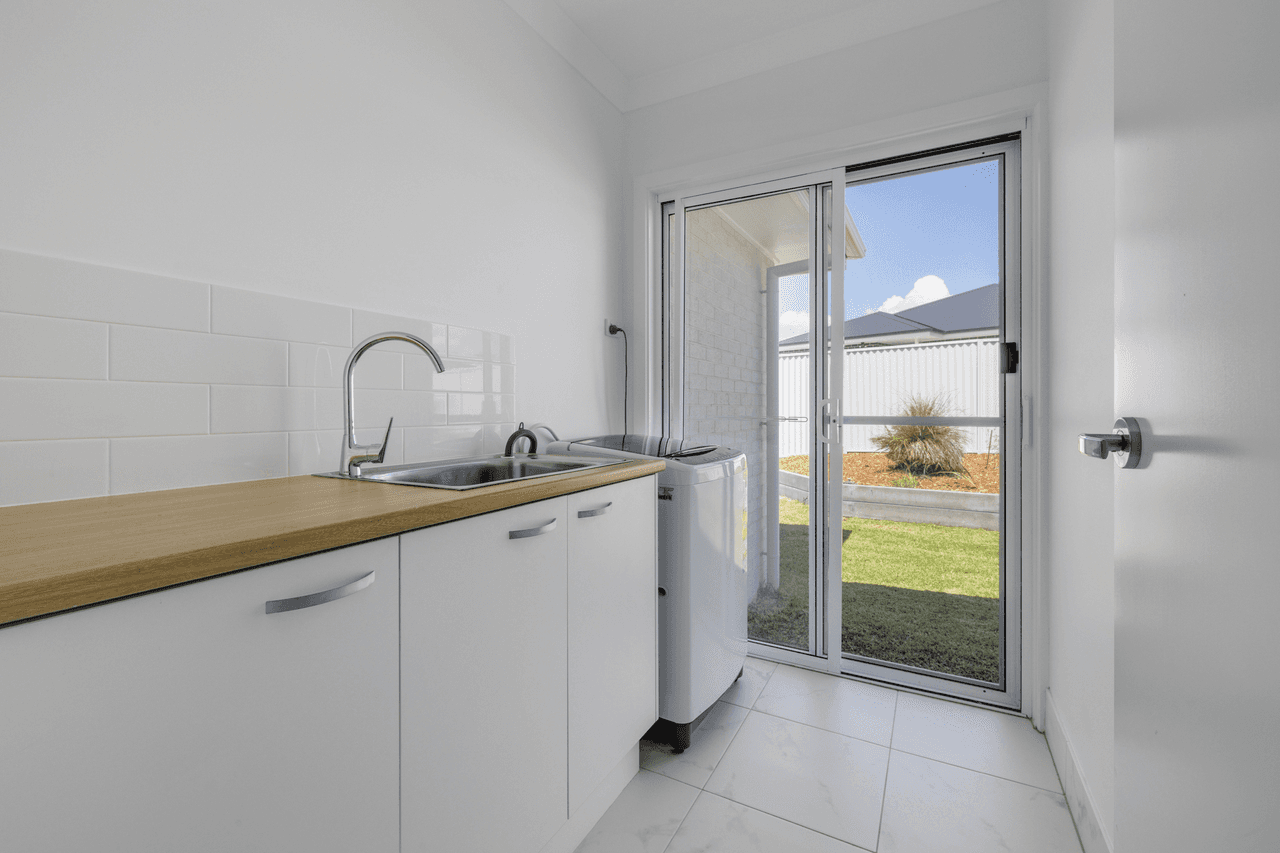 9 Borrowdale Avenue, DUNBOGAN, NSW 2443