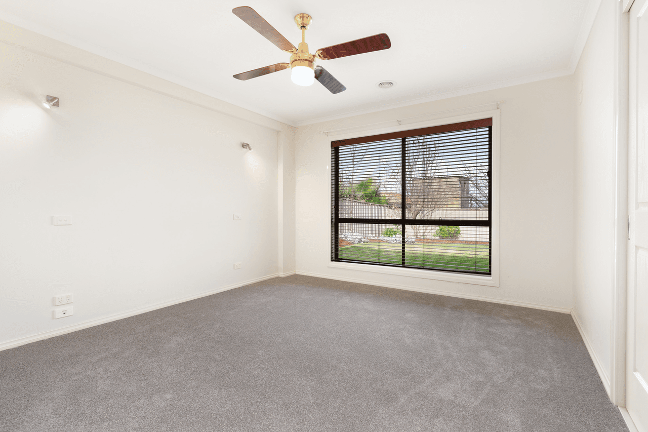 7 Dillagar Place, SPRINGDALE HEIGHTS, NSW 2641