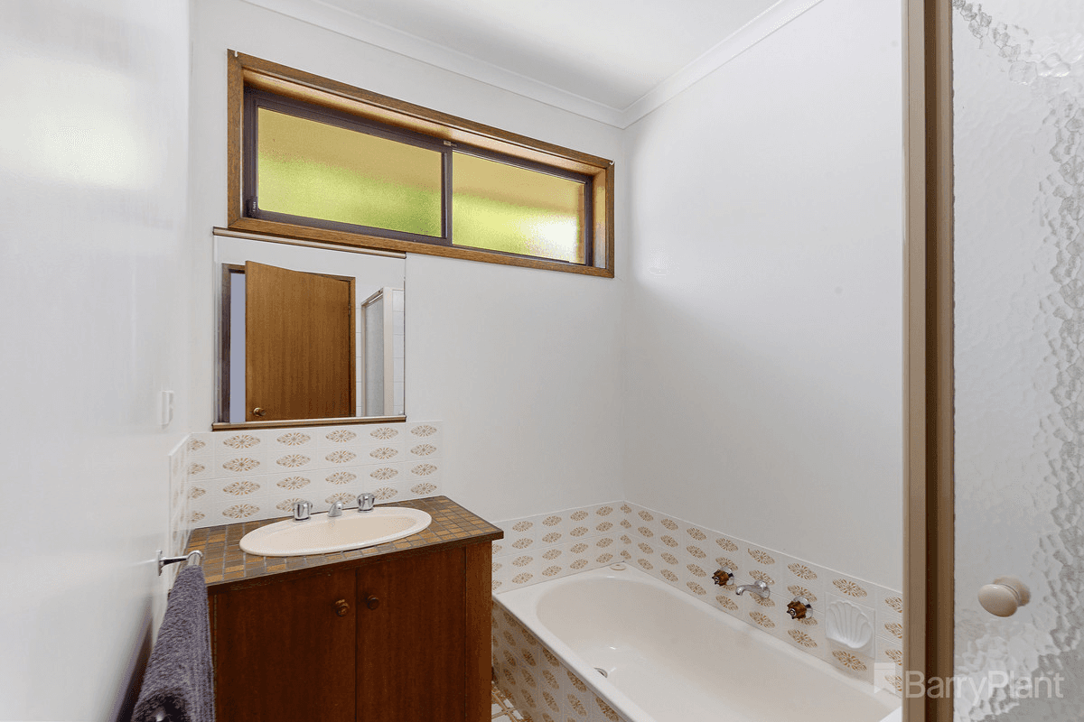 4/27 Nish Street, Flora Hill, VIC 3550