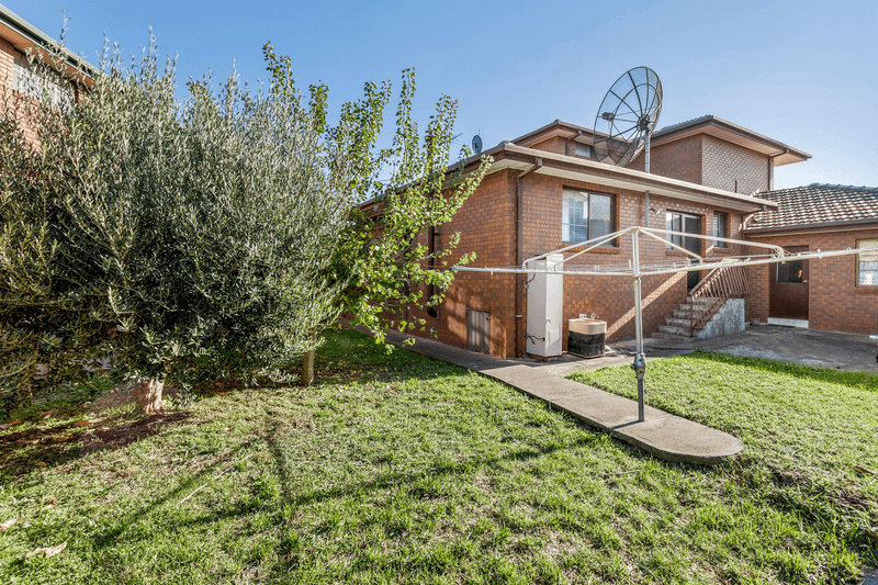 13 Capri Crescent, Avondale Heights, VIC 3034