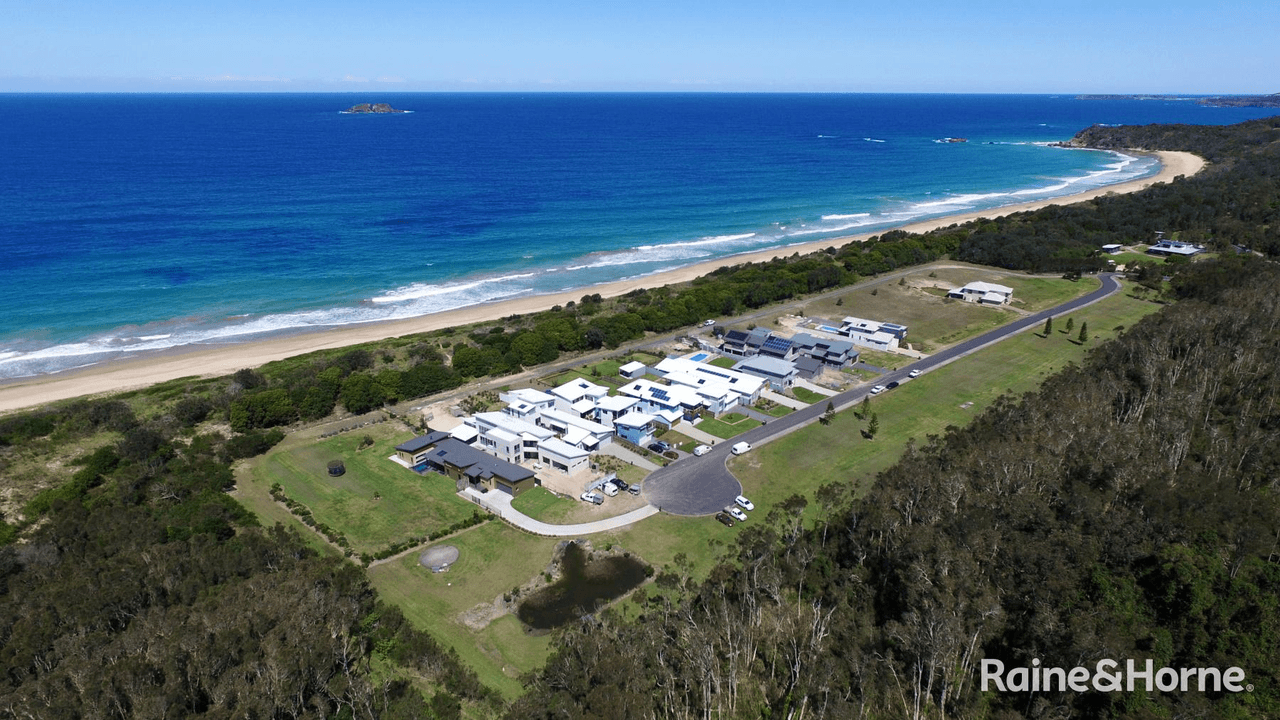 4/1 Beach Way, SAPPHIRE BEACH, NSW 2450