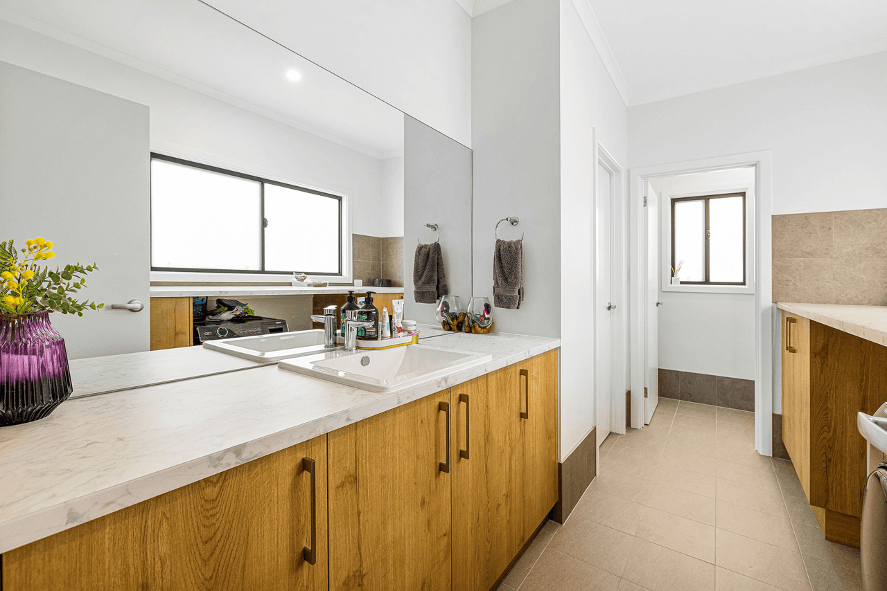 13 Kaitlin Court, PORT LINCOLN, SA 5606