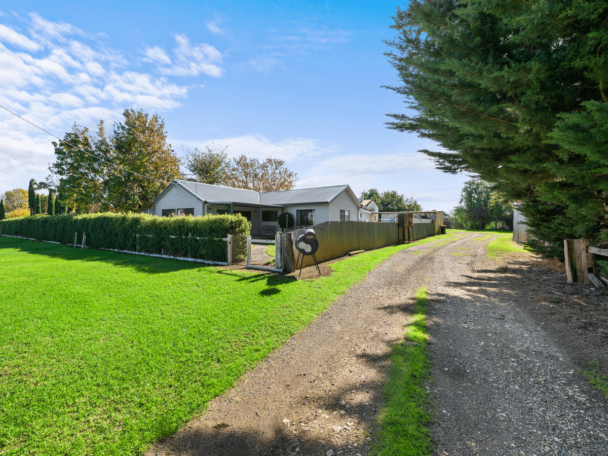 2821 Traralgon-Heyfield Road, Cowwarr, VIC 3857