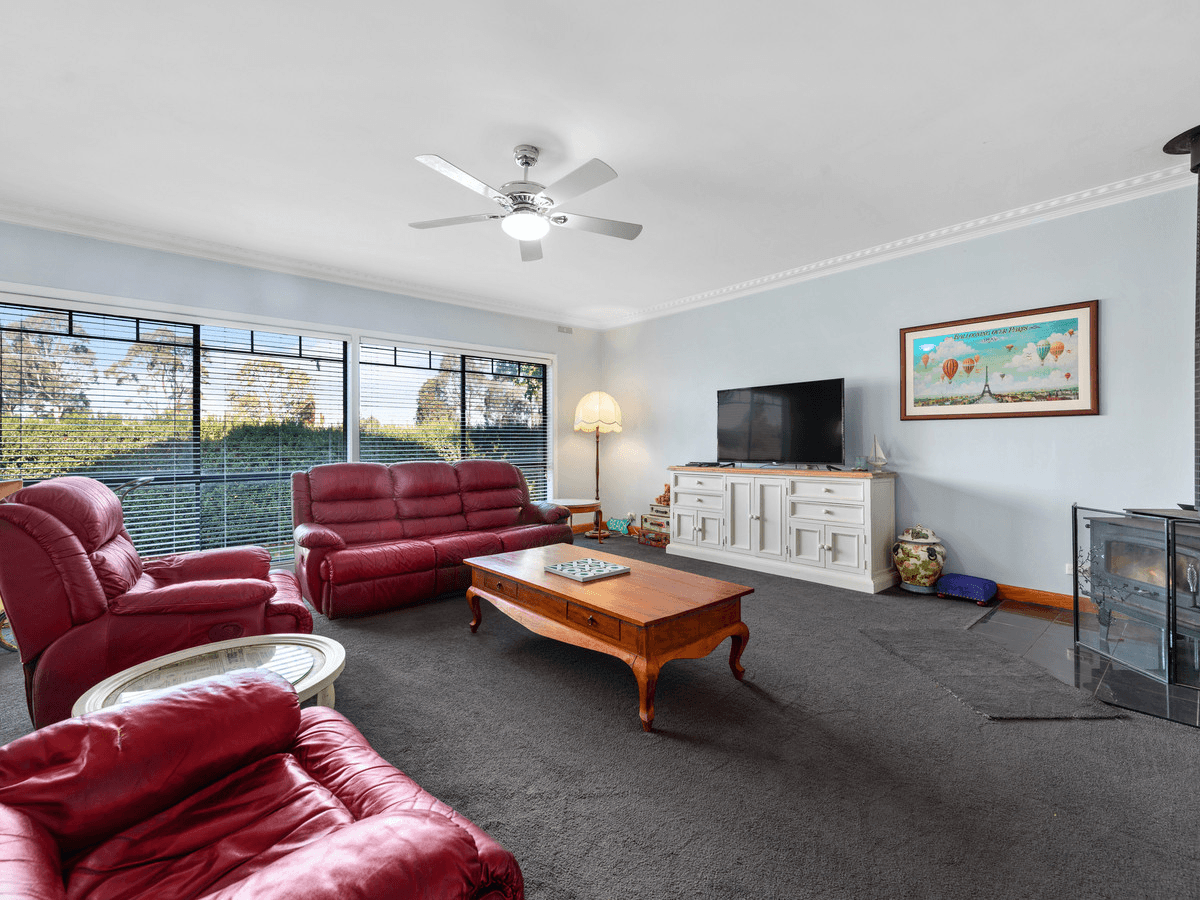 2821 Traralgon-Heyfield Road, Cowwarr, VIC 3857