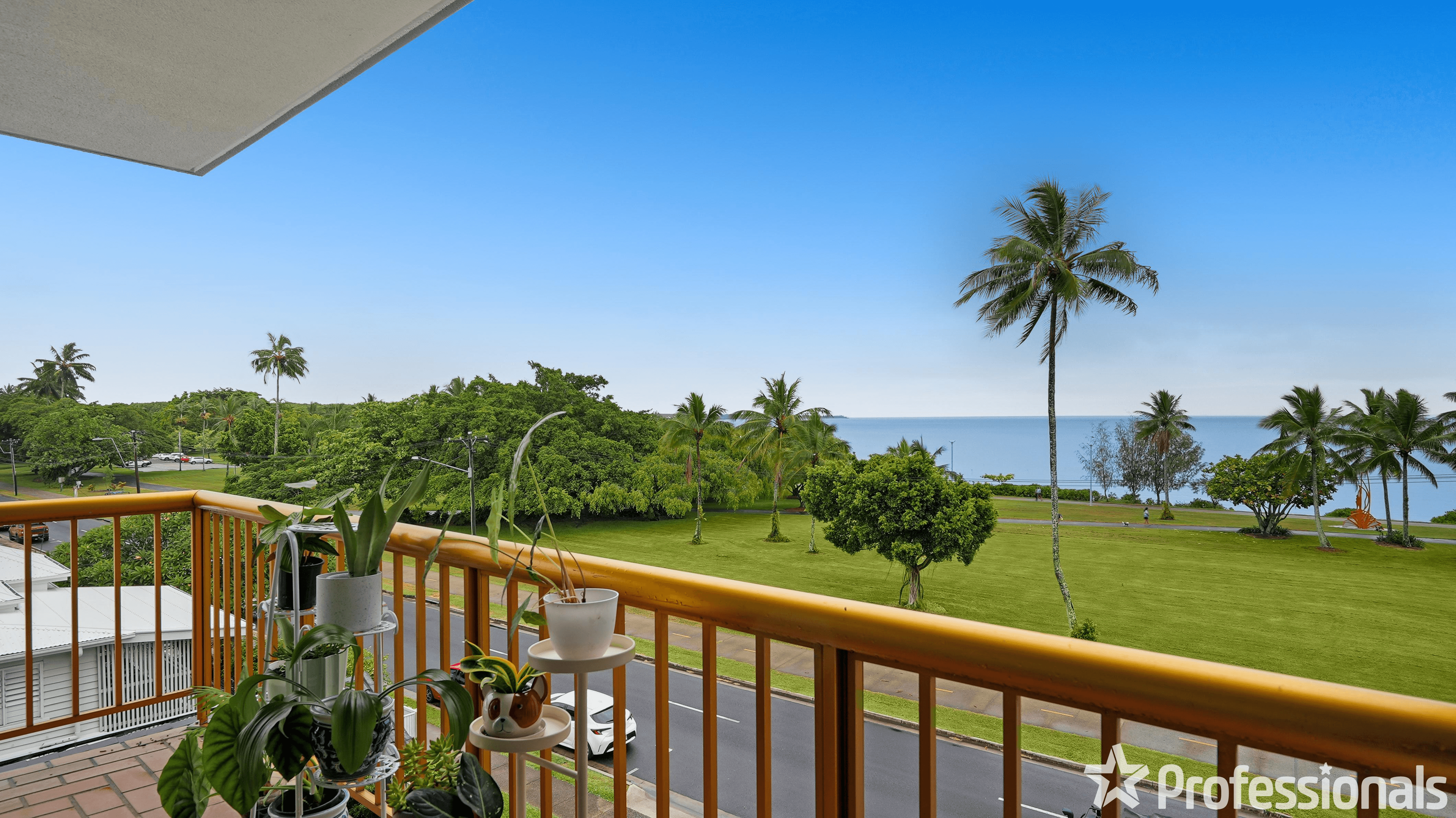 16/249-255 Esplanade, CAIRNS NORTH, QLD 4870