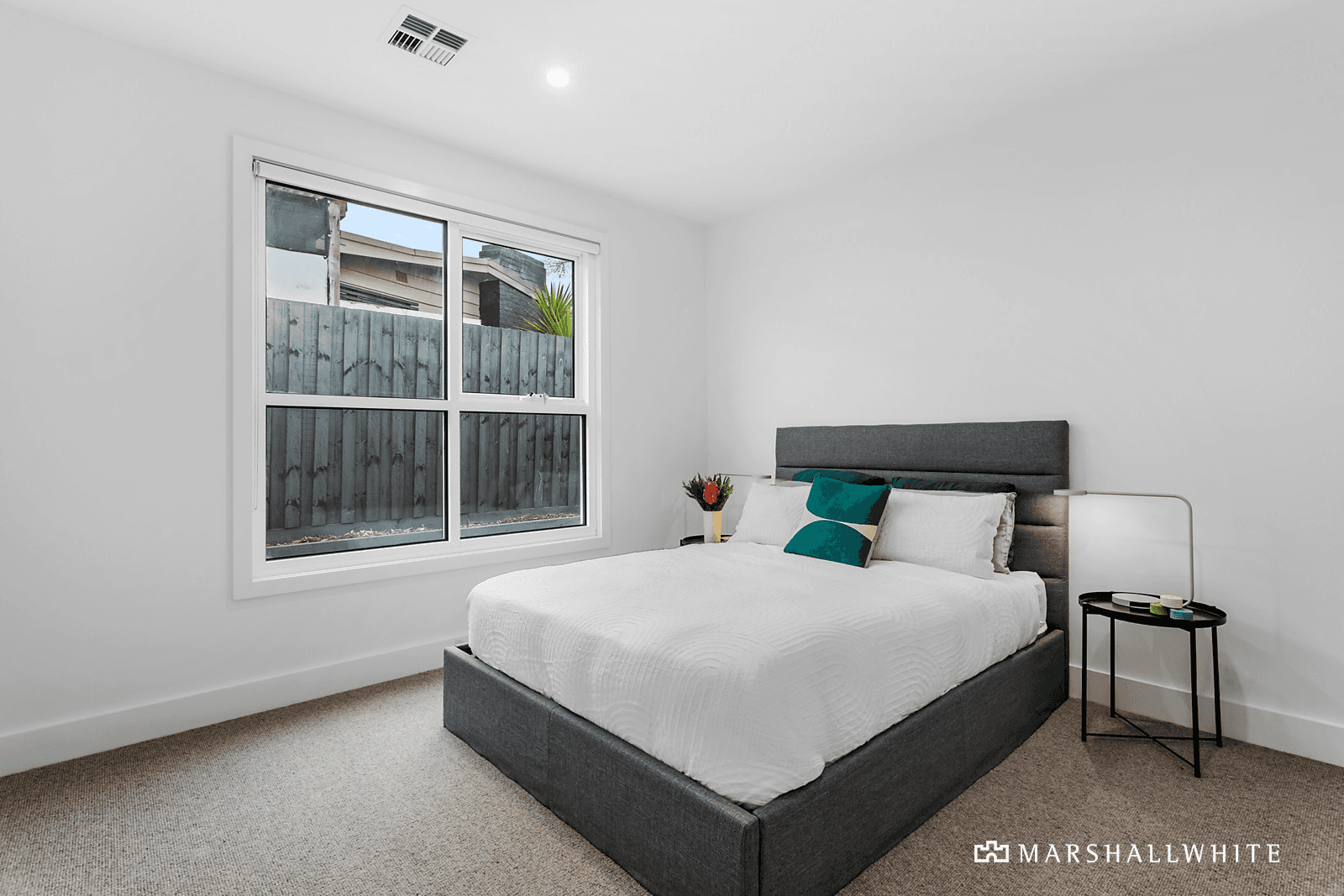 1/153 Mount Eliza Way, Mount Eliza, VIC 3930