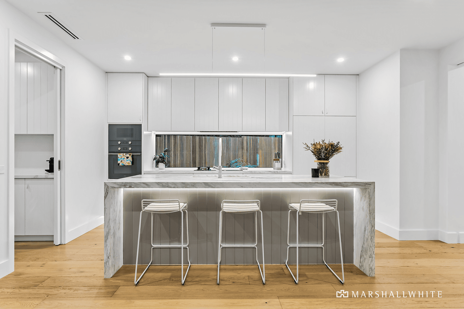 1/153 Mount Eliza Way, Mount Eliza, VIC 3930