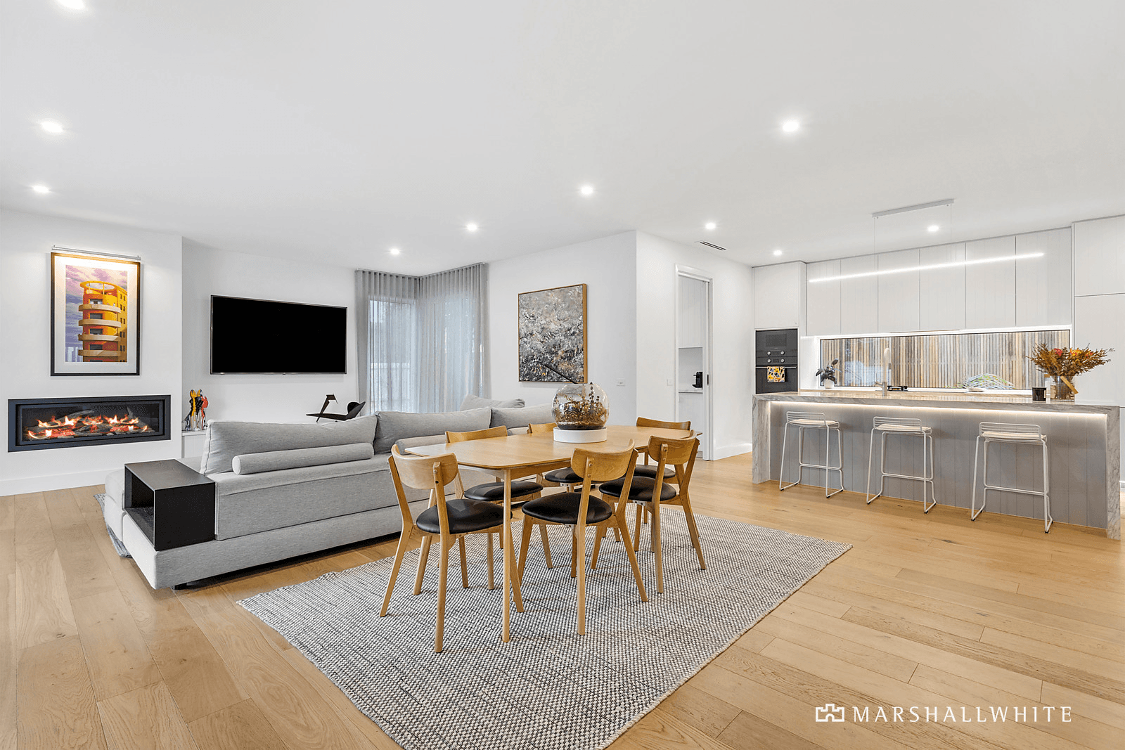 1/153 Mount Eliza Way, Mount Eliza, VIC 3930
