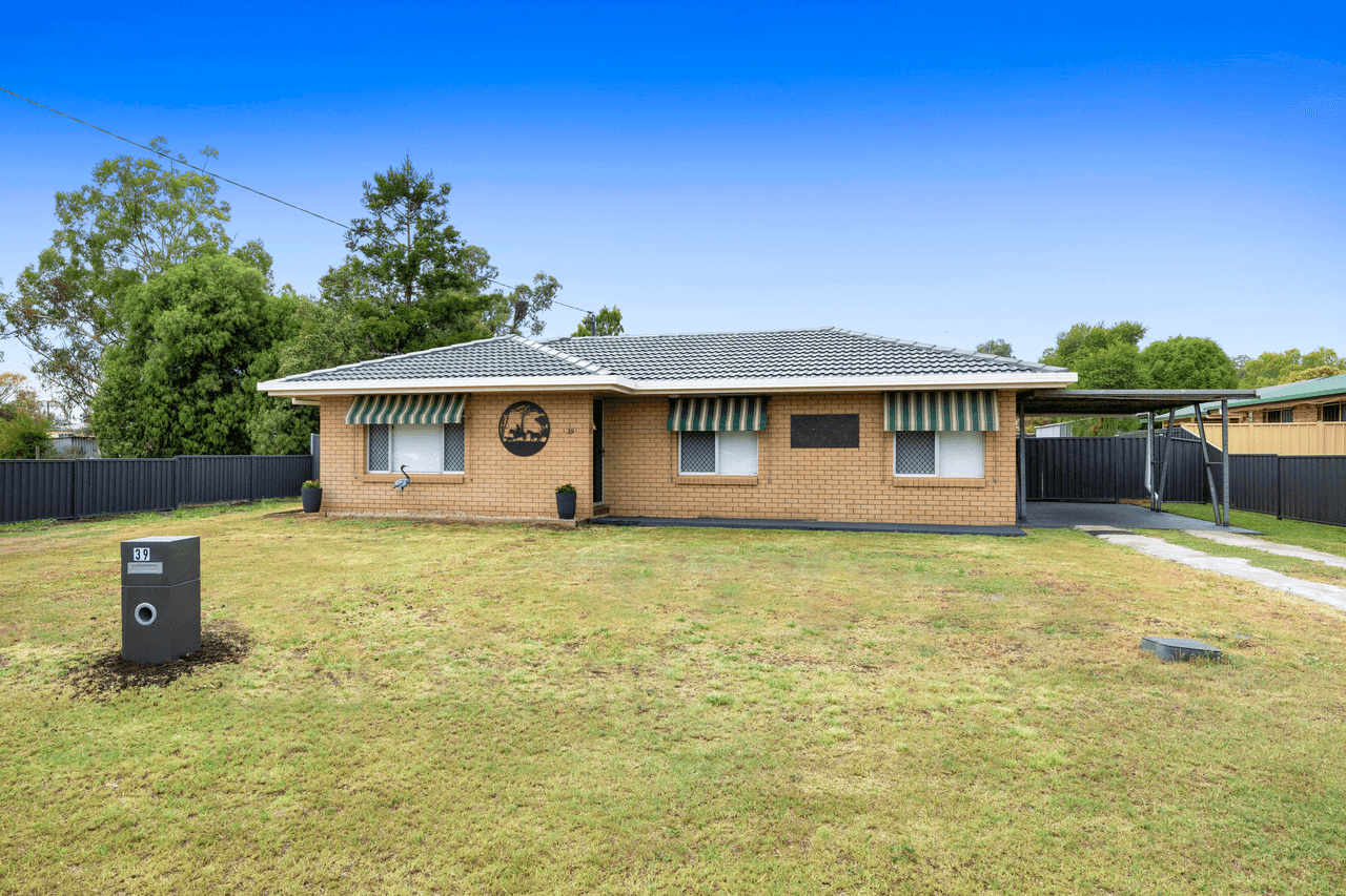 39 Aubigny Road, OAKEY, QLD 4401