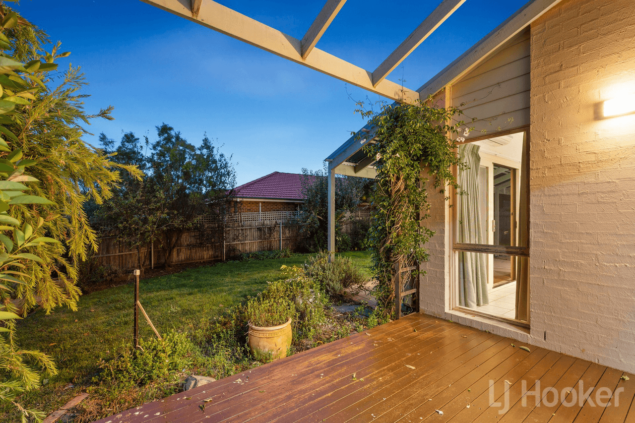 67 Bicentennial Drive, JERRABOMBERRA, NSW 2619