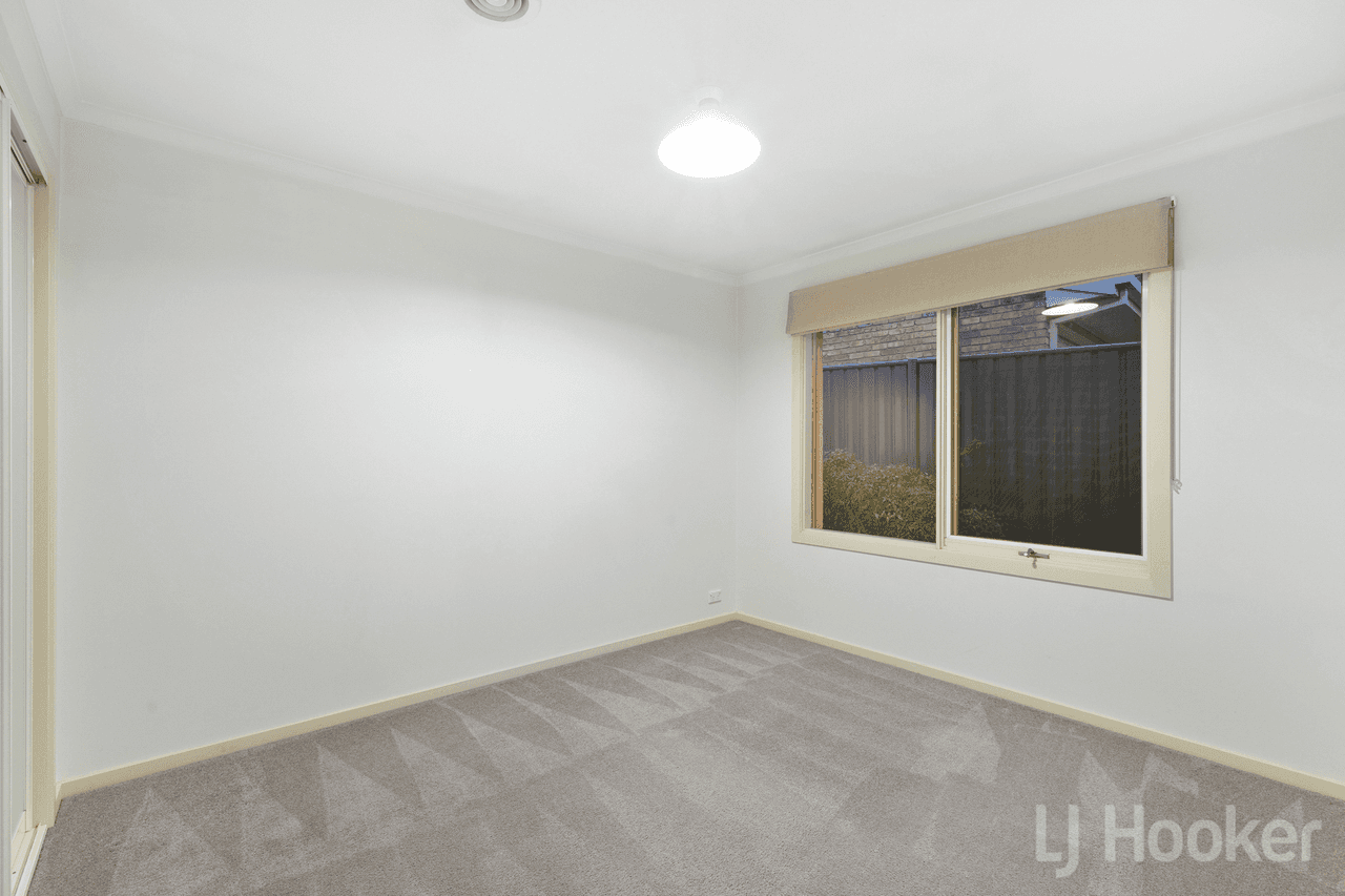 67 Bicentennial Drive, JERRABOMBERRA, NSW 2619