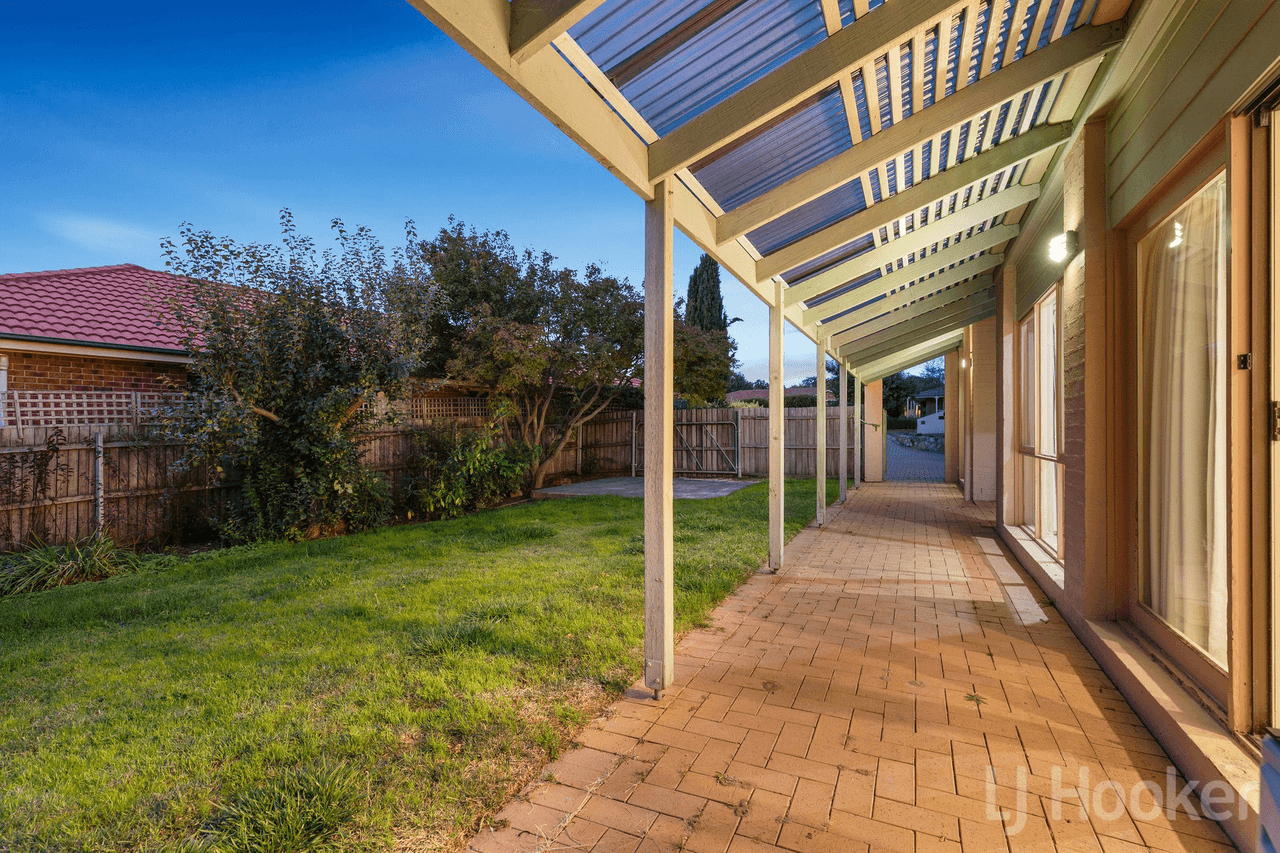 67 Bicentennial Drive, JERRABOMBERRA, NSW 2619