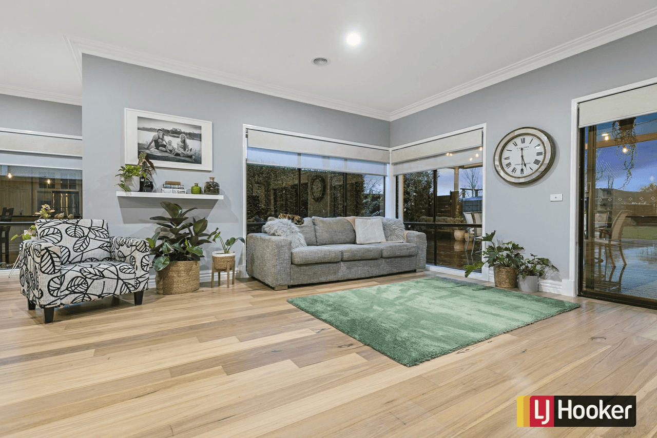 42 Augusta Way, HIDDEN VALLEY, VIC 3756