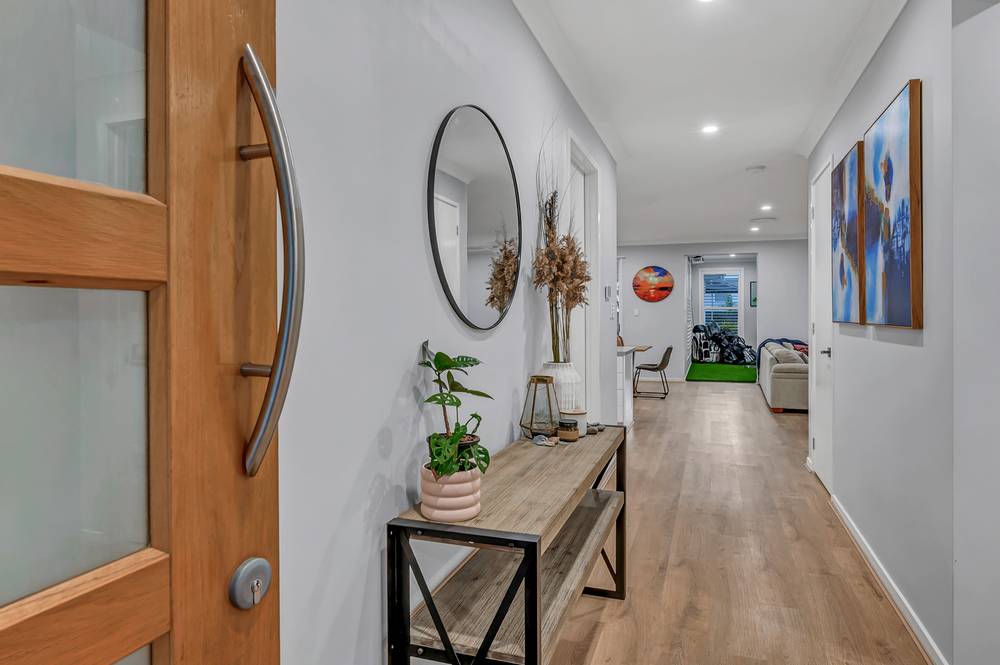 127 Melville Drive, PIMPAMA, QLD 4209