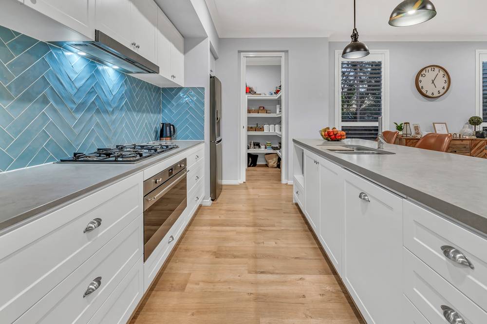 127 Melville Drive, PIMPAMA, QLD 4209