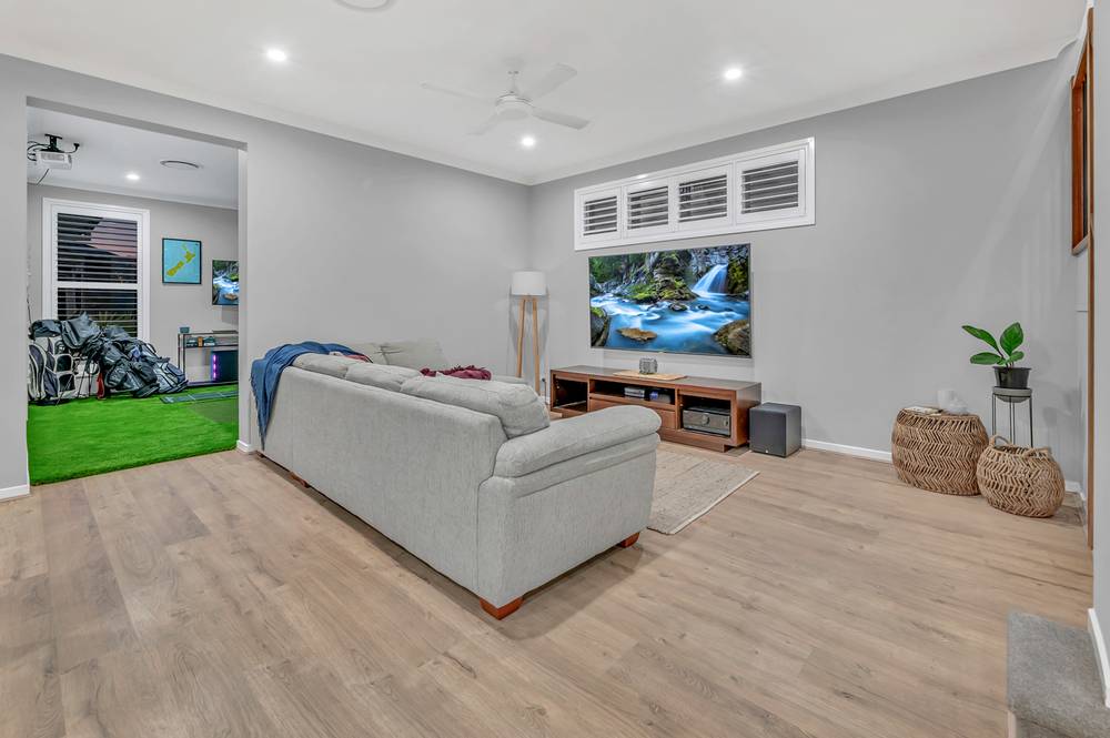 127 Melville Drive, PIMPAMA, QLD 4209